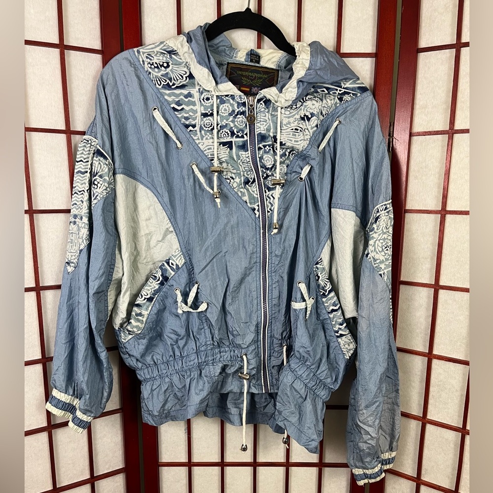 Vintage International Outerwear Blue White Zip Up Lightweight Jacket